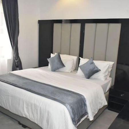 Jada Hotel And Suits Lagos Bagian luar foto