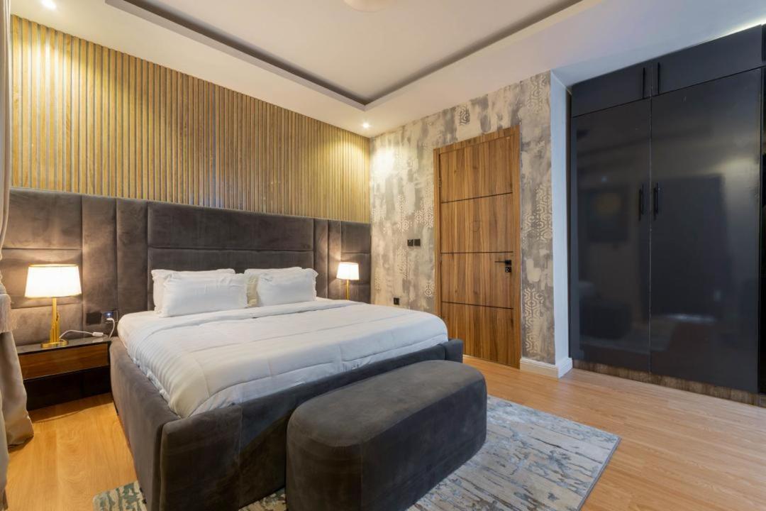 Jada Hotel And Suits Lagos Bagian luar foto