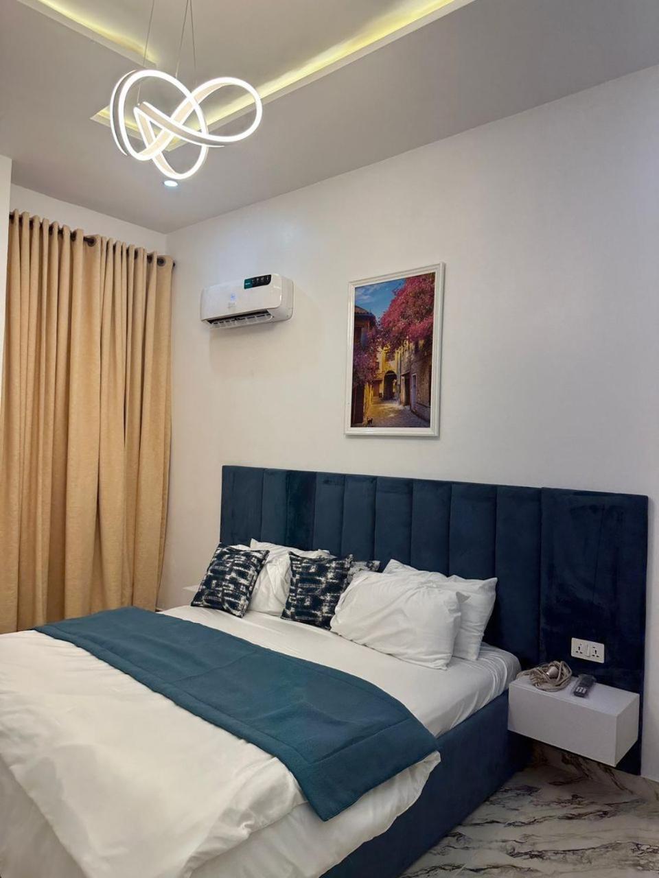 Jada Hotel And Suits Lagos Bagian luar foto