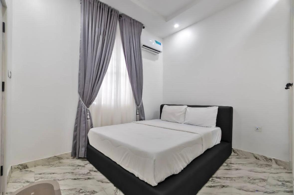 Jada Hotel And Suits Lagos Bagian luar foto