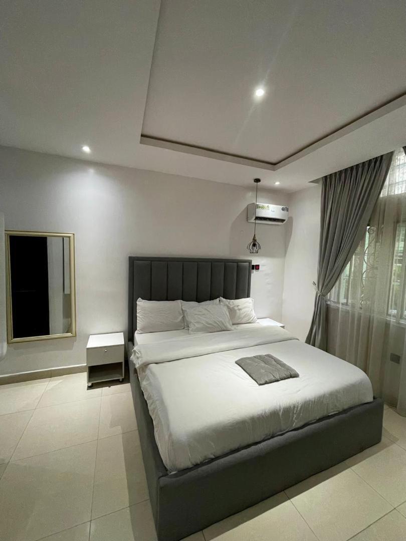 Jada Hotel And Suits Lagos Bagian luar foto